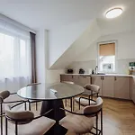 Cristalview Stay&relax - Darmowe Zewnetrzne Jacuzzi, Zwierzeta Akceptowane Apartamento *
