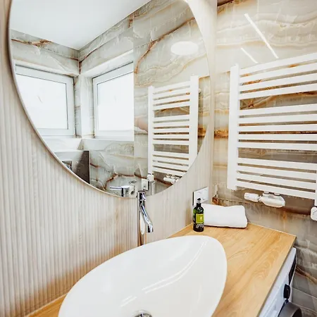 Apartman Cristalview Stay&relax - Darmowe Zewnetrzne Jacuzzi, Zwierzeta Akceptowane - Na Ferie Zimowe 2026 Obowiazuje Promocja 4 Doby W Cenie 3 Bez Wyzywienia Podgórzyn